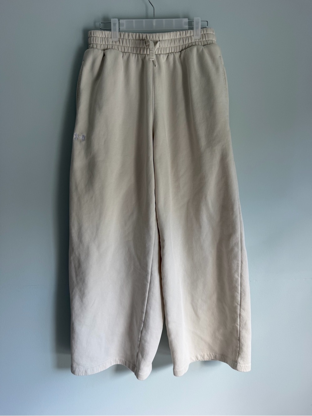 Underarmour Men's Medium Off-white Cream Wide-Leg Sweatpants